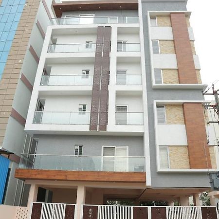 S V Home Stay Tirupati Zewnętrze zdjęcie