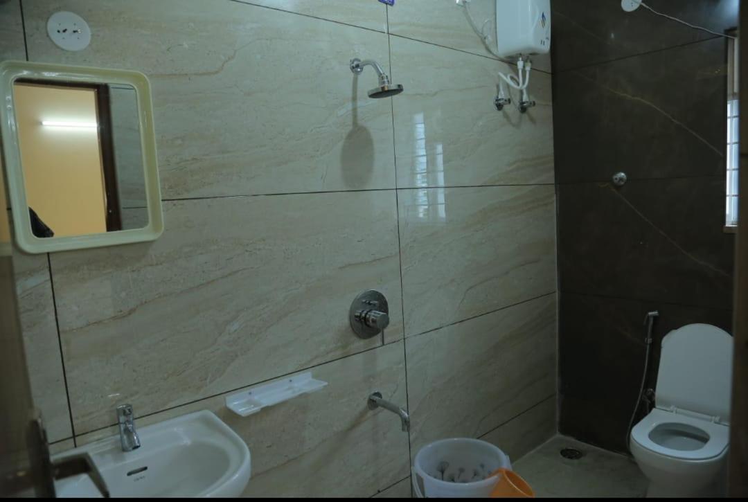 S V Home Stay Tirupati Zewnętrze zdjęcie
